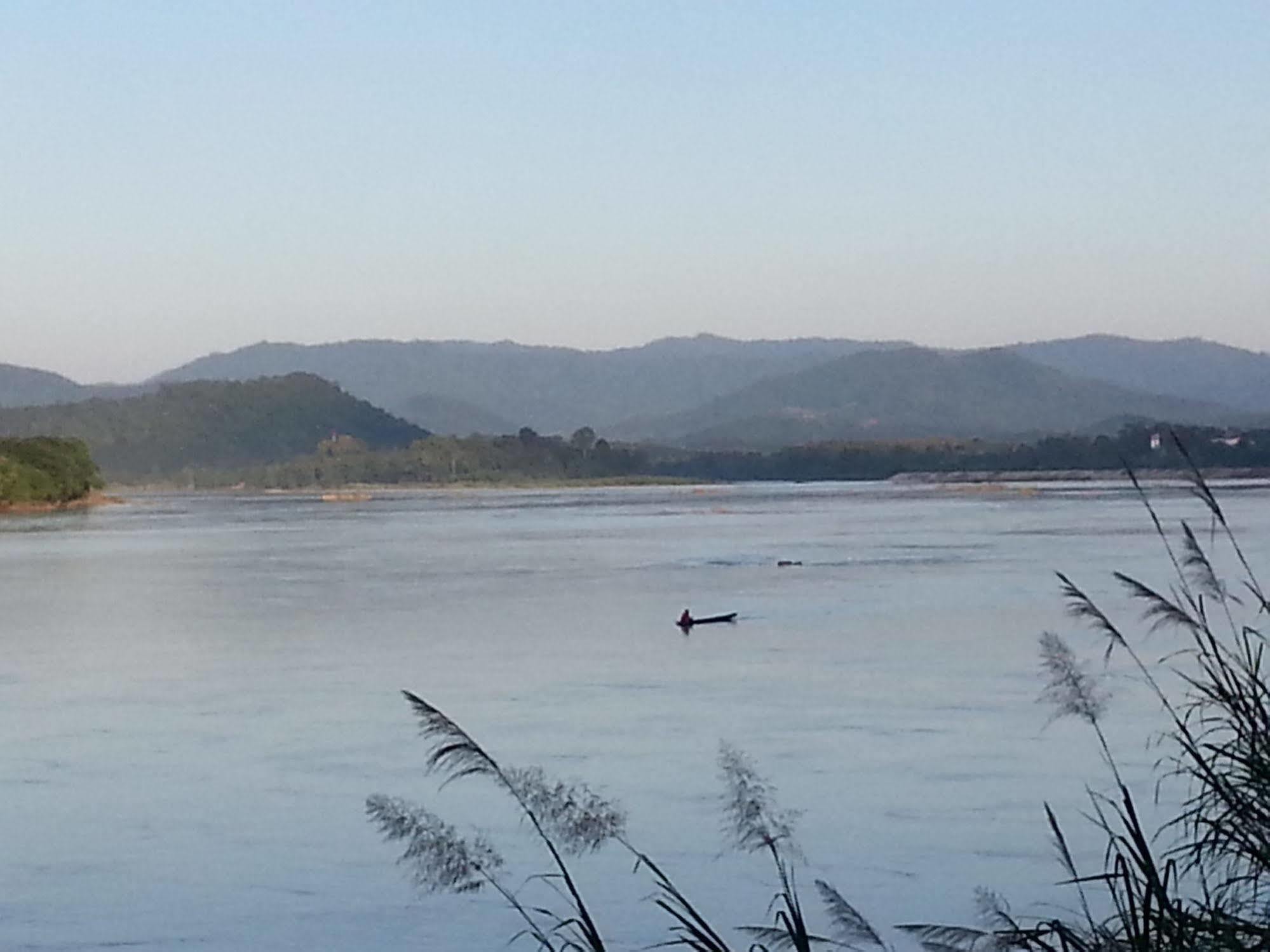 Rim Nam Kong Homestay Pak Chom Dış mekan fotoğraf