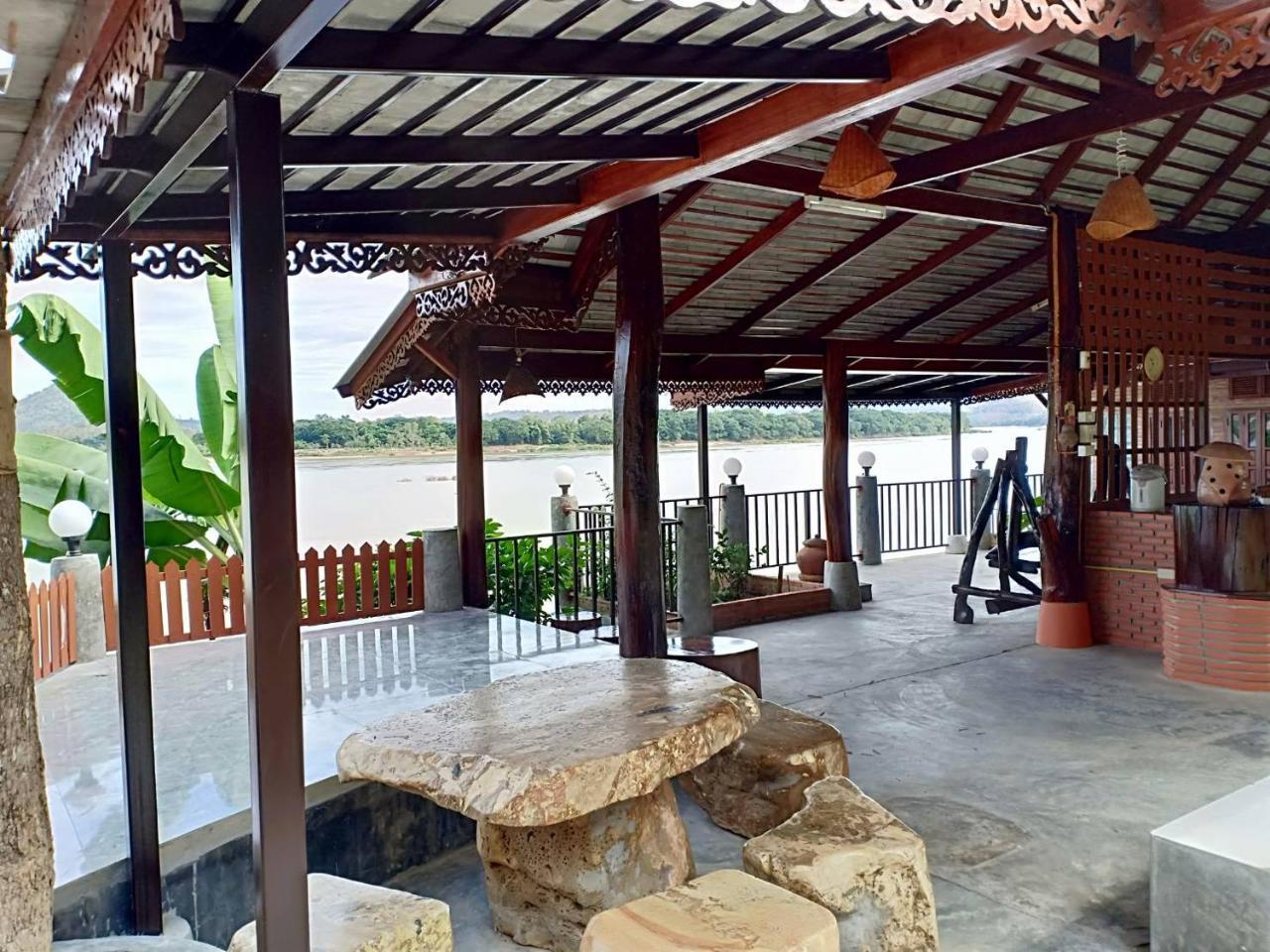 Rim Nam Kong Homestay Pak Chom Dış mekan fotoğraf